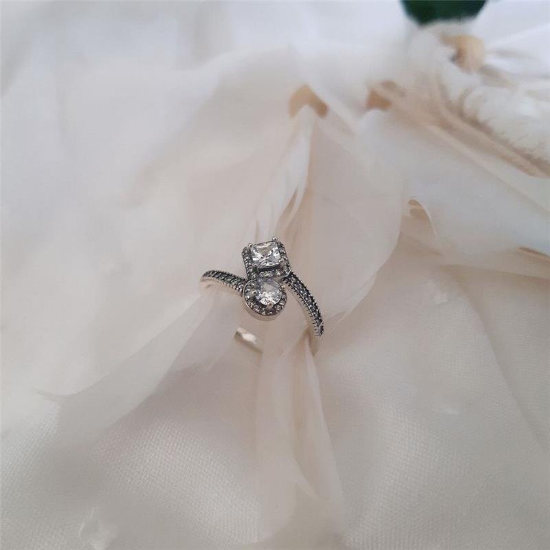 ANEL PRATA 925 ABERTO CRAVEJADO COM ZIRCÔNIAS 