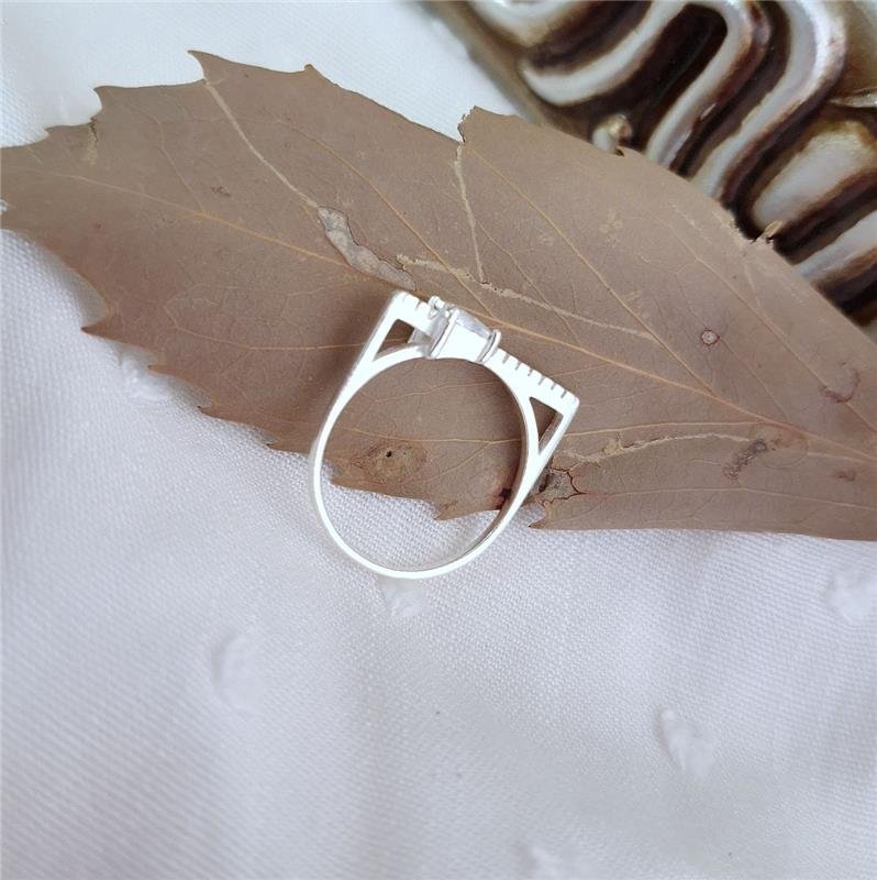 ANEL PRATA 925 ALIANCINHA BASE RETA ZIRCONIA QUADRADA