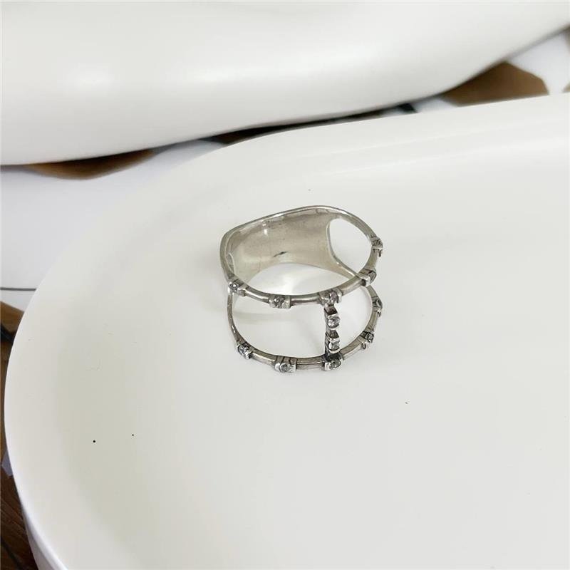 ANEL PRATA 925 ARO DUPLO LINHA NO MEIO ZIRCÔNIAS CRAVEJADAS 