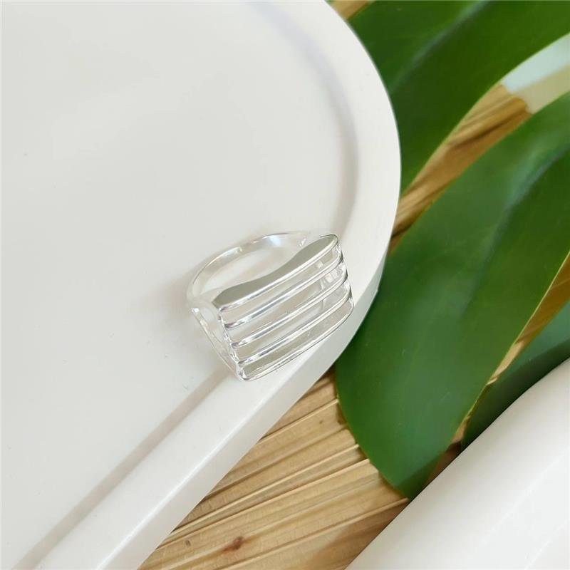 ANEL PRATA 925 BASE RETANGULAR COM LINHAS VAZADAS