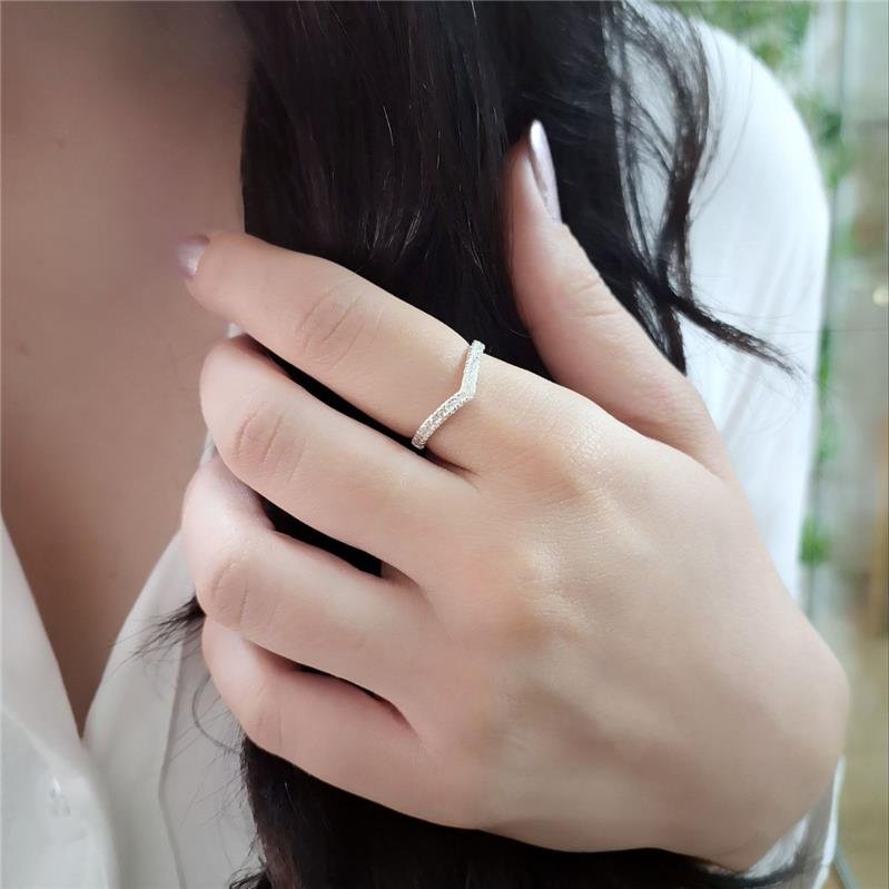 ANEL PRATA 925 BICO CRAVEJADO ZIRCÔNIAS