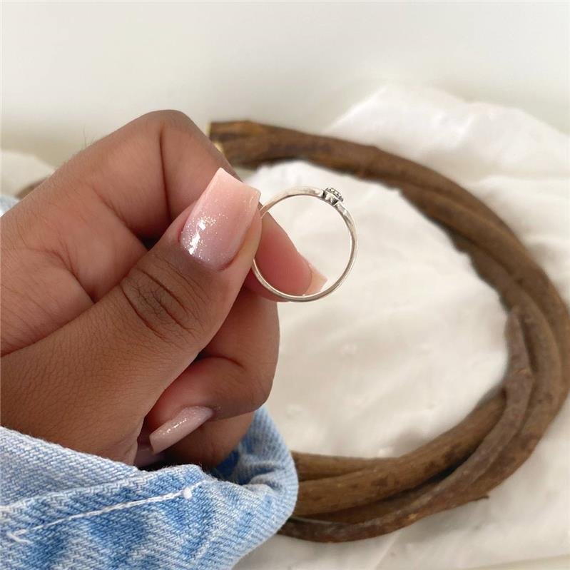 ANEL PRATA 925 BICO GOTA COM PEDRA