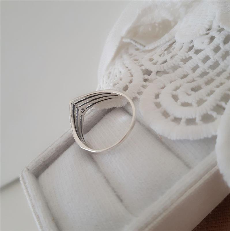 ANEL PRATA 925 BICO QUATRO LINHAS COM PEDRA