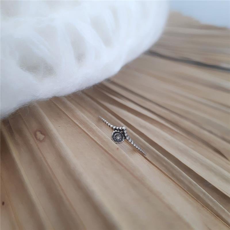 ANEL PRATA 925 BICO TRABALHADO COM PEDRA