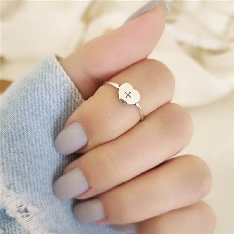 ANEL PRATA 925 CORAÇÃO COM CRUZ NO CENTRO