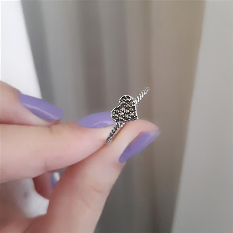 ANEL PRATA 925 CORAÇÃO COM PEDRA