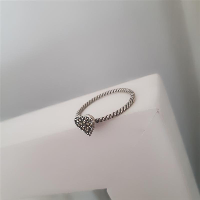 ANEL PRATA 925 CORAÇÃO COM PEDRA
