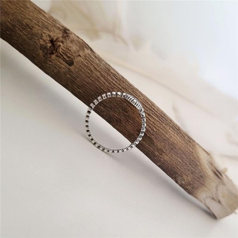 ANEL PRATA 925 CORAÇÃO CRAVEJADO ARO BOLINHAS