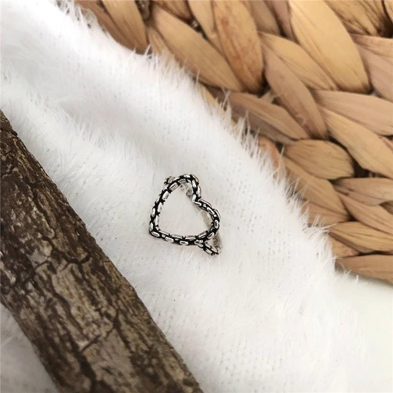 ANEL PRATA 925 CORAÇÃO DE CORRENTES