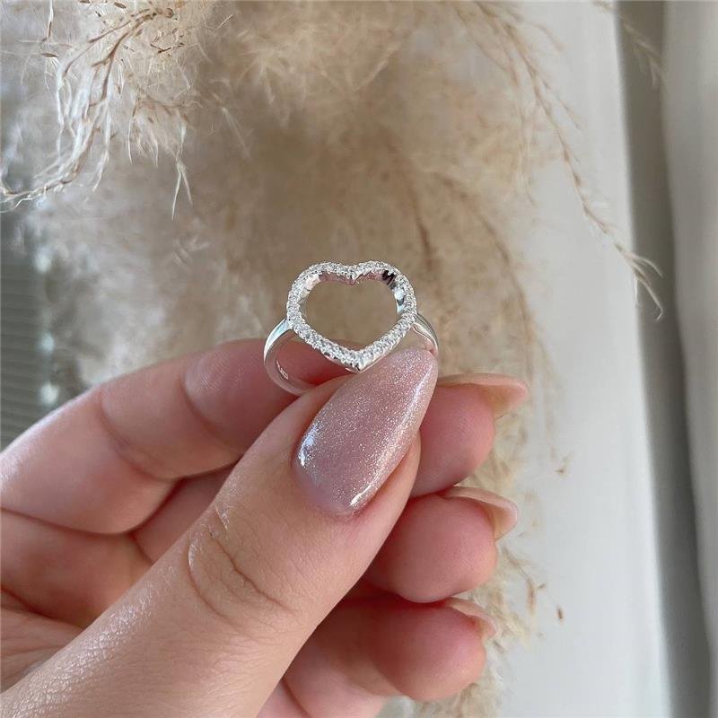 ANEL PRATA 925 CORAÇÃO VAZADO COM PEDRA