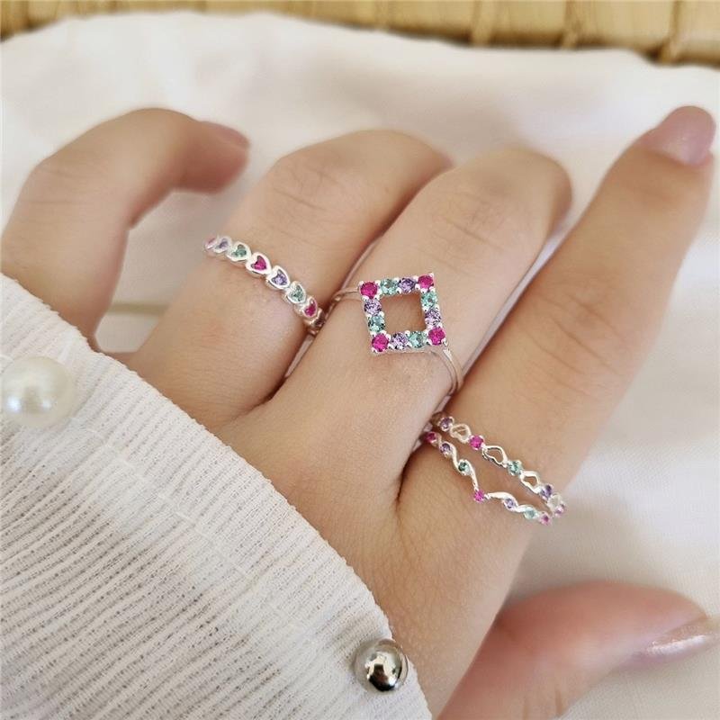 ANEL PRATA 925 CORAÇÕES VAZADOS PEDRAS COLORIDAS