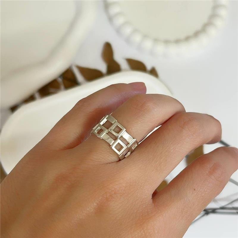 ANEL PRATA 925 DUPLO QUADRADINHOS VAZADOS LISOS