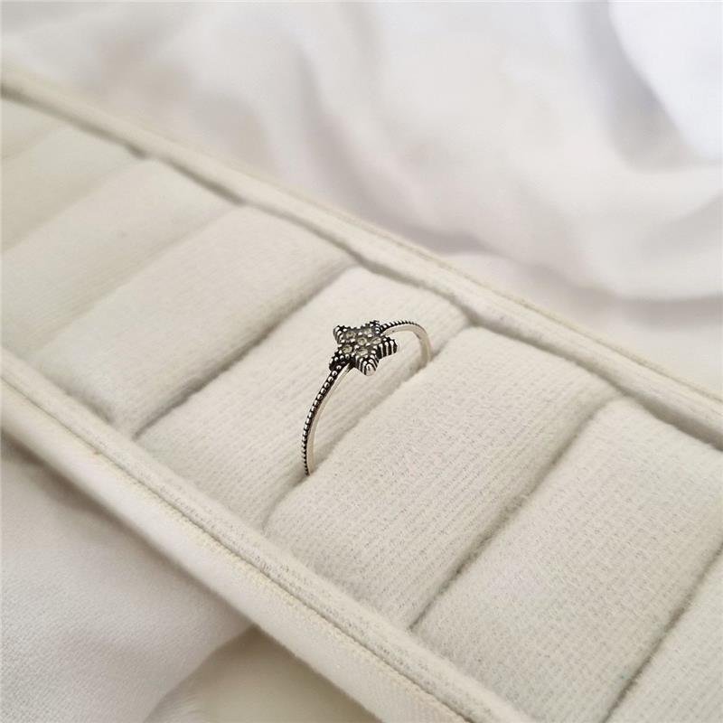 ANEL PRATA 925 ESTRELA CRAVEJADA