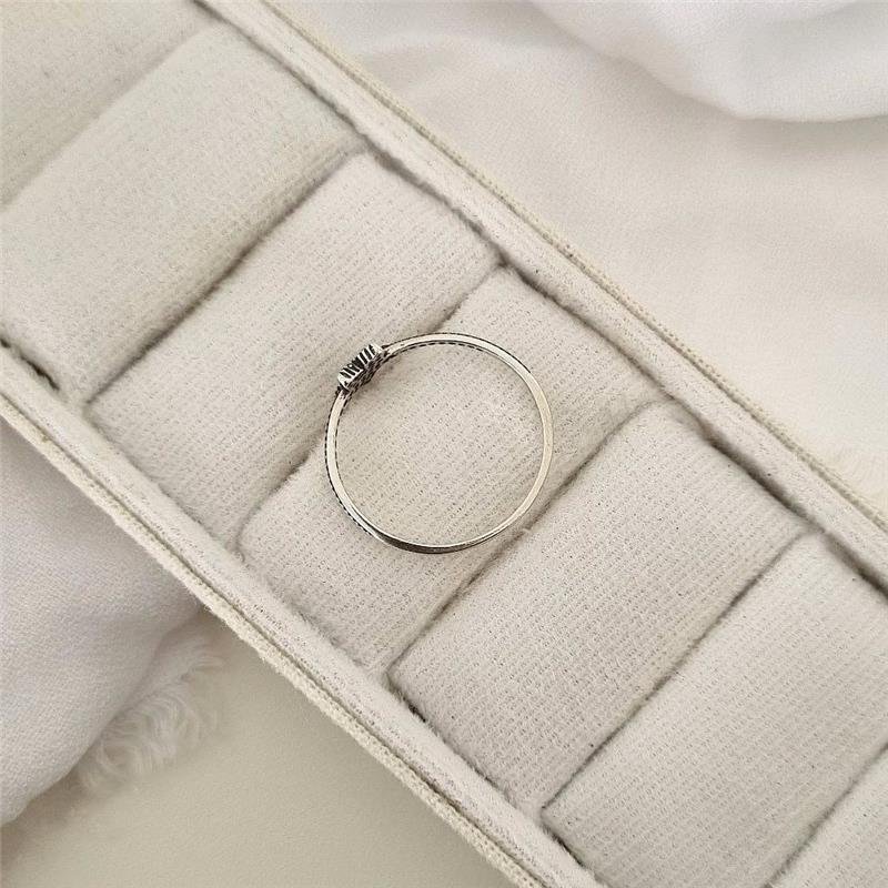 ANEL PRATA 925 ESTRELA CRAVEJADA