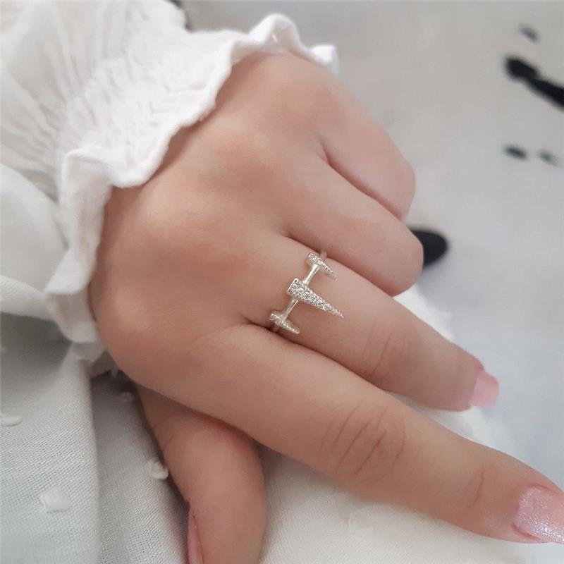 ANEL PRATA 925 GEOMÉTRICO 3 PONTAS CRAVEJADAS