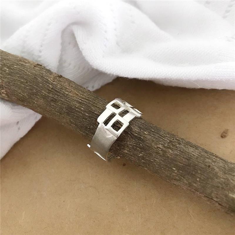 ANEL PRATA 925 GEOMÉTRICO QUADRADOS VAZADOS