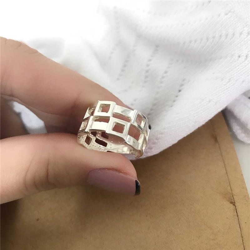 ANEL PRATA 925 GEOMÉTRICO QUADRADOS VAZADOS