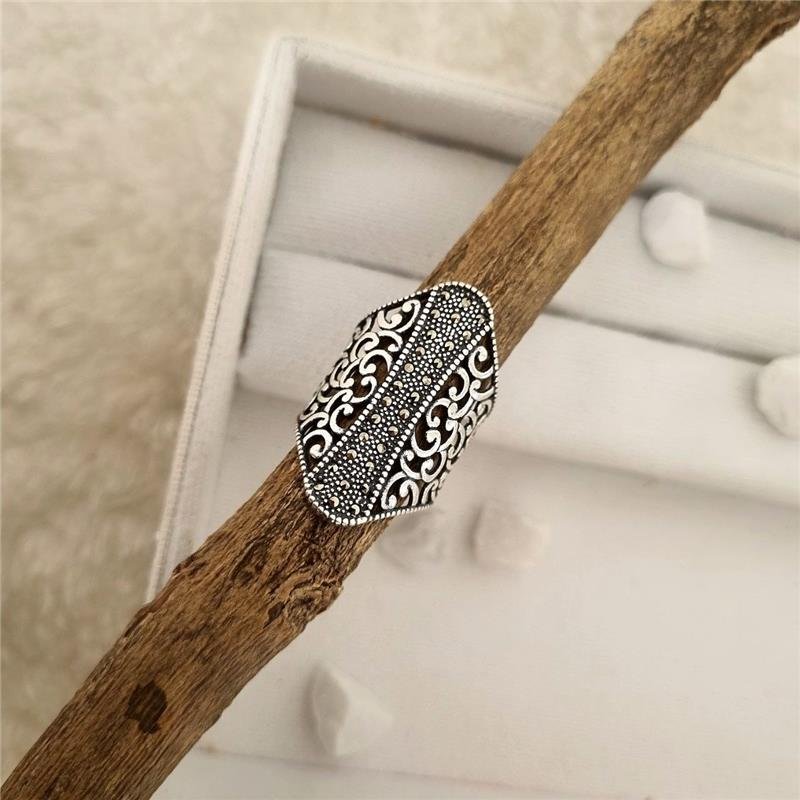 ANEL PRATA 925 GRANDE CENTRO CRAVEJADO LATERAIS TRABALHADAS