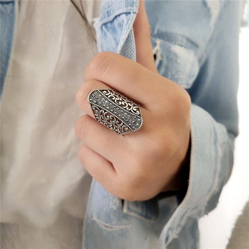 ANEL PRATA 925 GRANDE CENTRO CRAVEJADO LATERAIS TRABALHADAS