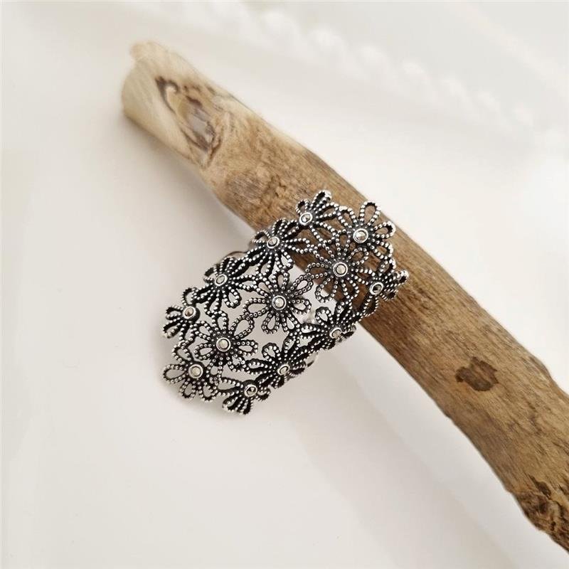 ANEL PRATA 925 GRANDE DE FLORES COM MIOLO CRAVEJADO