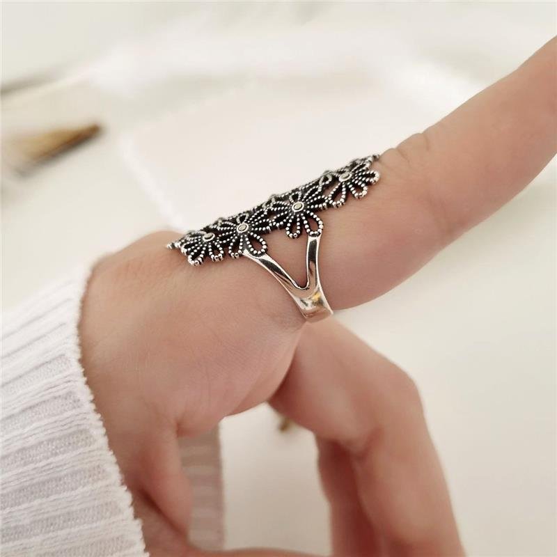 ANEL PRATA 925 GRANDE DE FLORES COM MIOLO CRAVEJADO