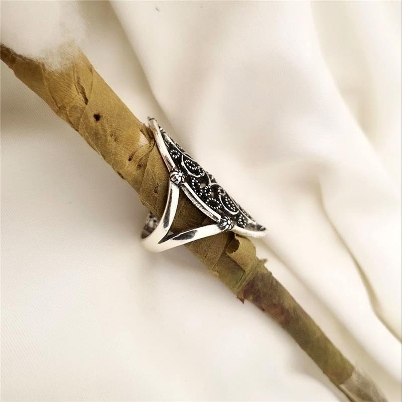 ANEL PRATA 925 GRANDE OVAL FLORES E FOLHAS