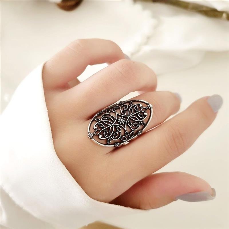 ANEL PRATA 925 GRANDE OVAL FLORES E FOLHAS