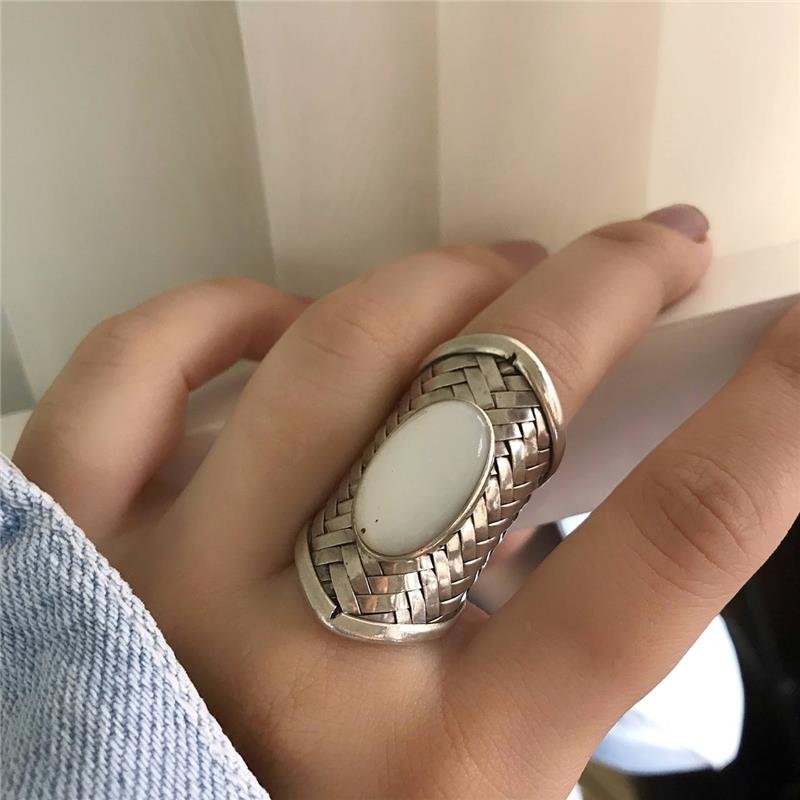 ANEL PRATA 925 GRANDE TRANÇADO COM PEDRA