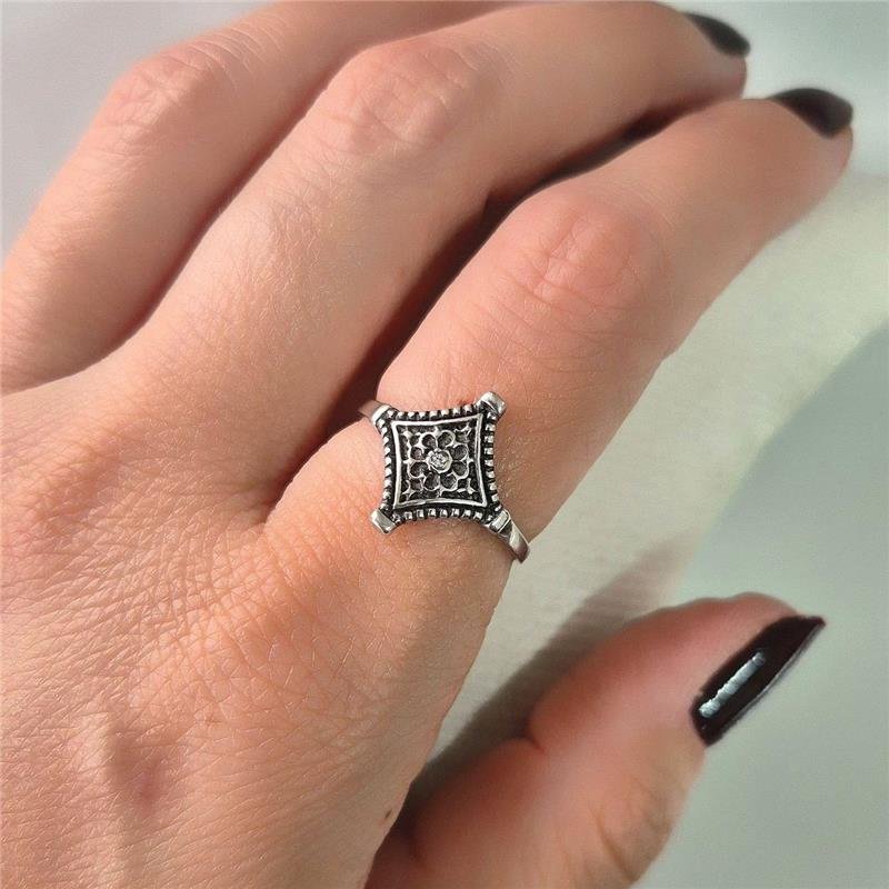 ANEL PRATA 925 LOSANGO TRABALHADO COM ZIRCONIA