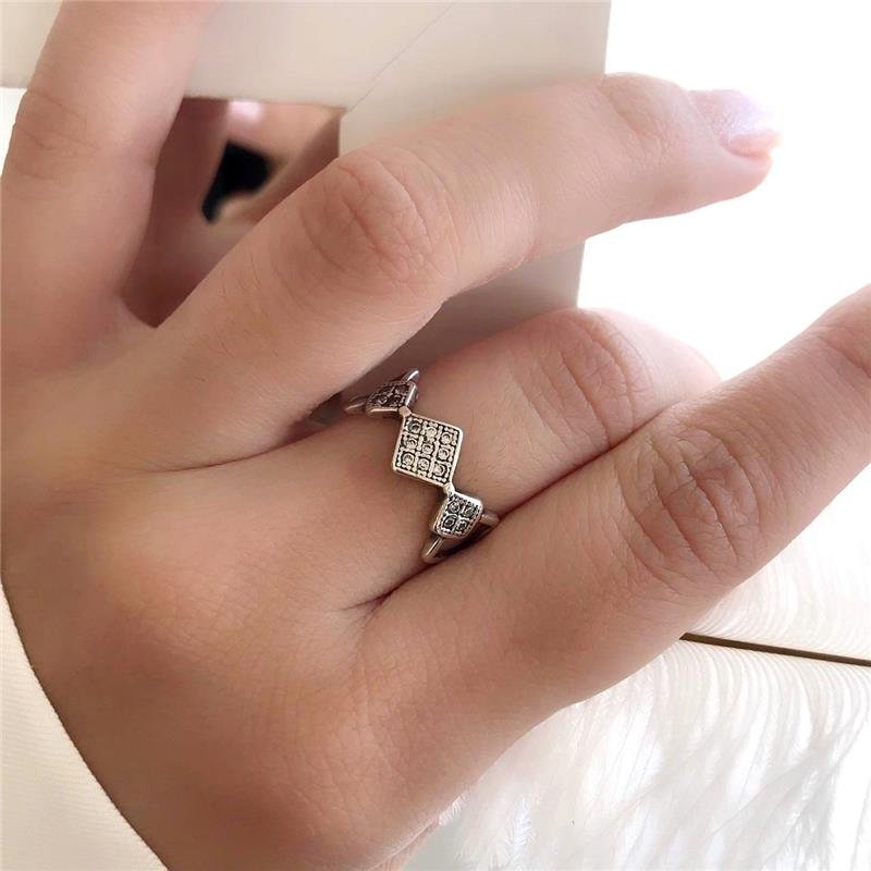 ANEL PRATA 925 LOSANGOS COM PEDRA