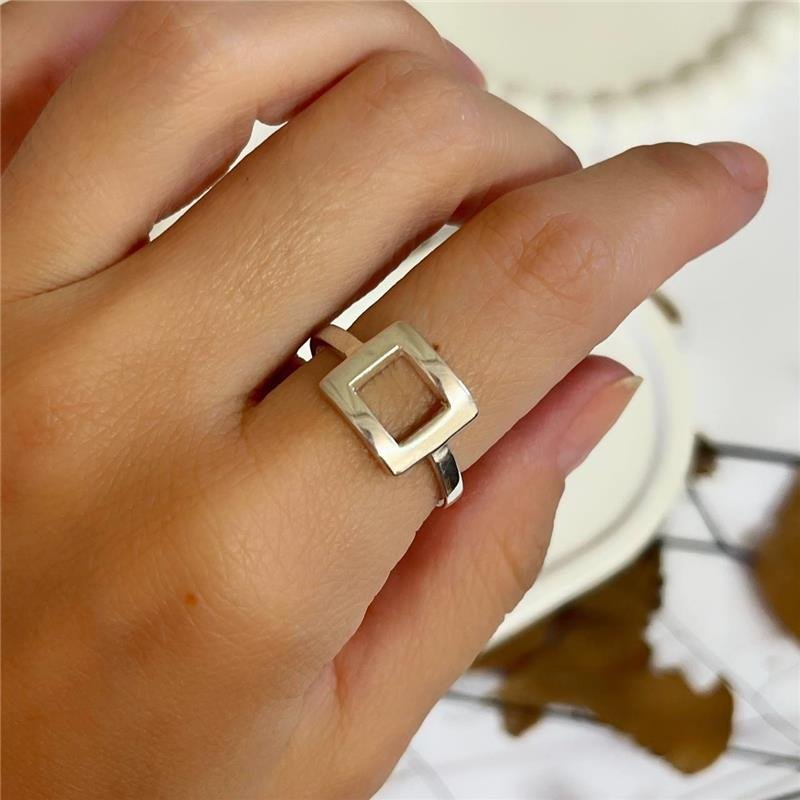 ANEL PRATA 925 MINIMALISTA LISO FORMA GEOMÉTRICA QUADRADO