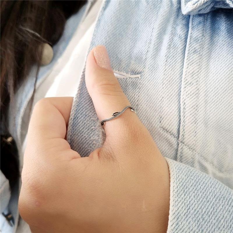 ANEL PRATA 925 ONDULADO COM FOLHAS