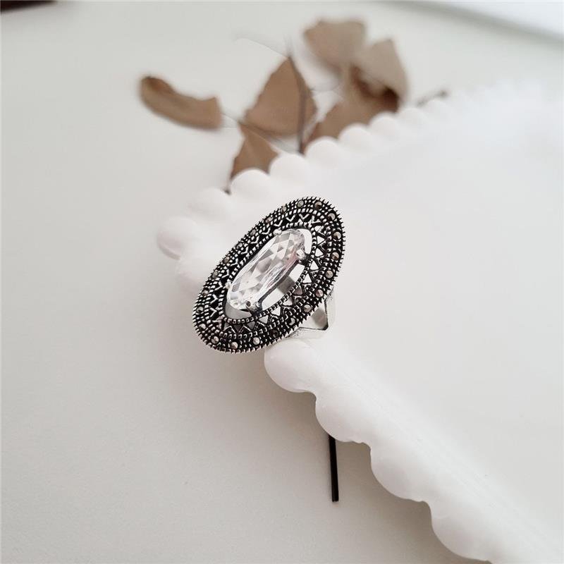 ANEL PRATA 925 OVAL GRANDE COM PEDRA E CRAVEJADO