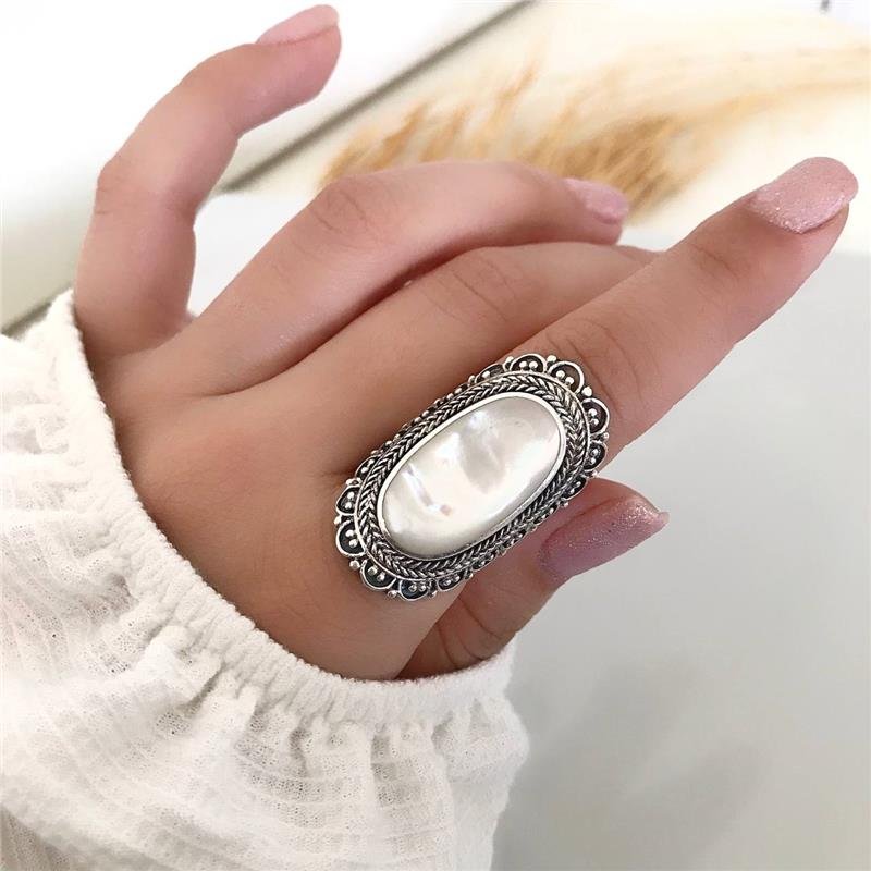 ANEL PRATA 925 OVAL MADRE PÉROLA BORDA TRABALHADA