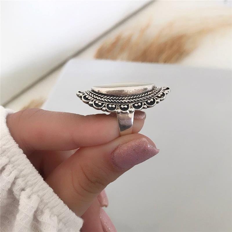 ANEL PRATA 925 OVAL MADRE PÉROLA LUXO