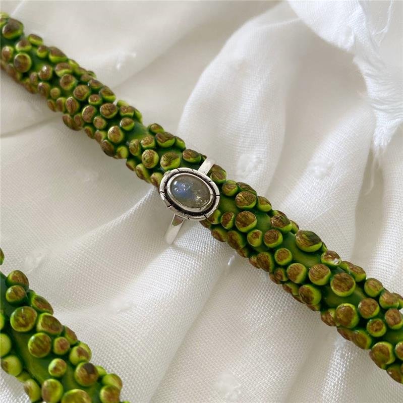 ANEL PRATA 925 OVAL PEDRA NATURAL