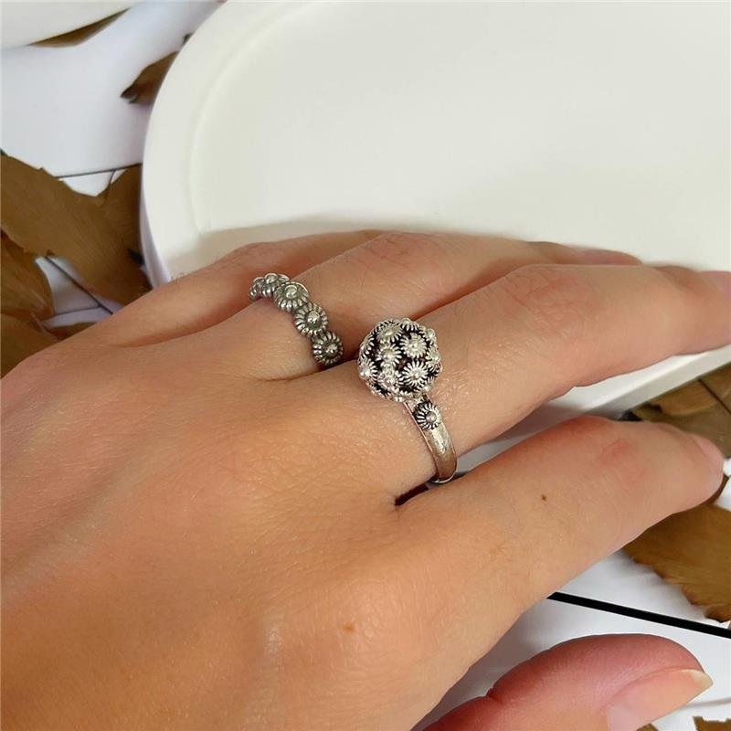 ANEL PRATA 925 REGULÁVEL BOLA DECORADA FLORZINHAS