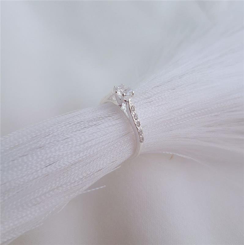 ANEL PRATA 925 SOLITÁRIO 4 MM MICRO ZIRCÔNIAS LATERAIS