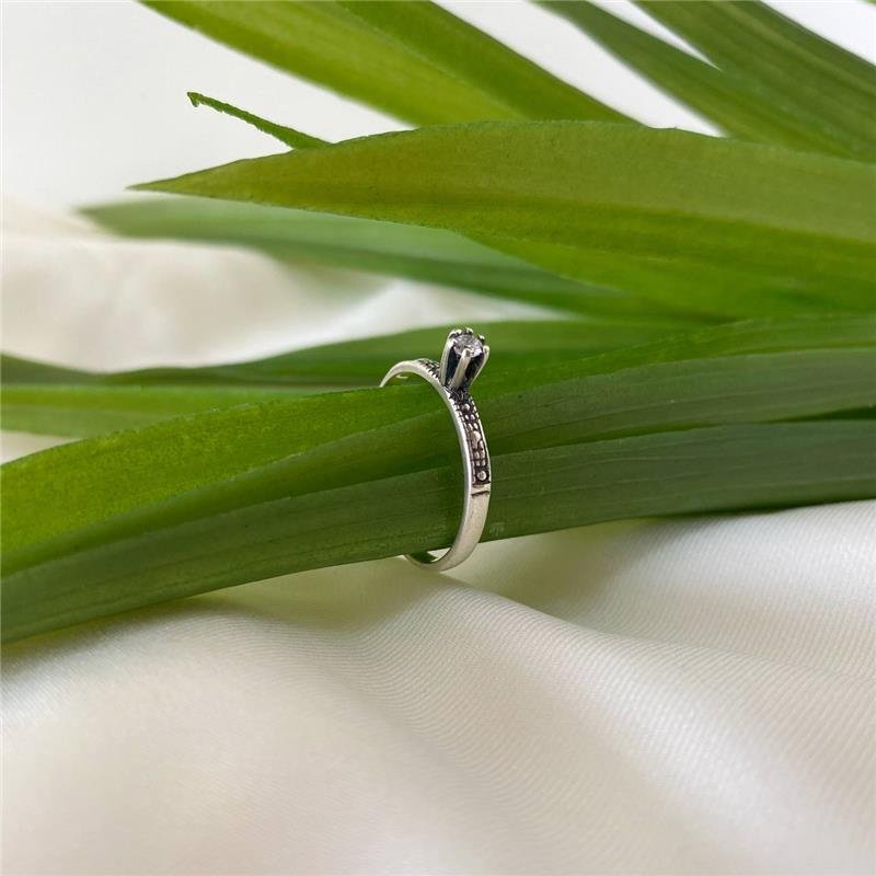 ANEL PRATA 925 SOLITÁRIO BOLINHAS NAS LATERAIS