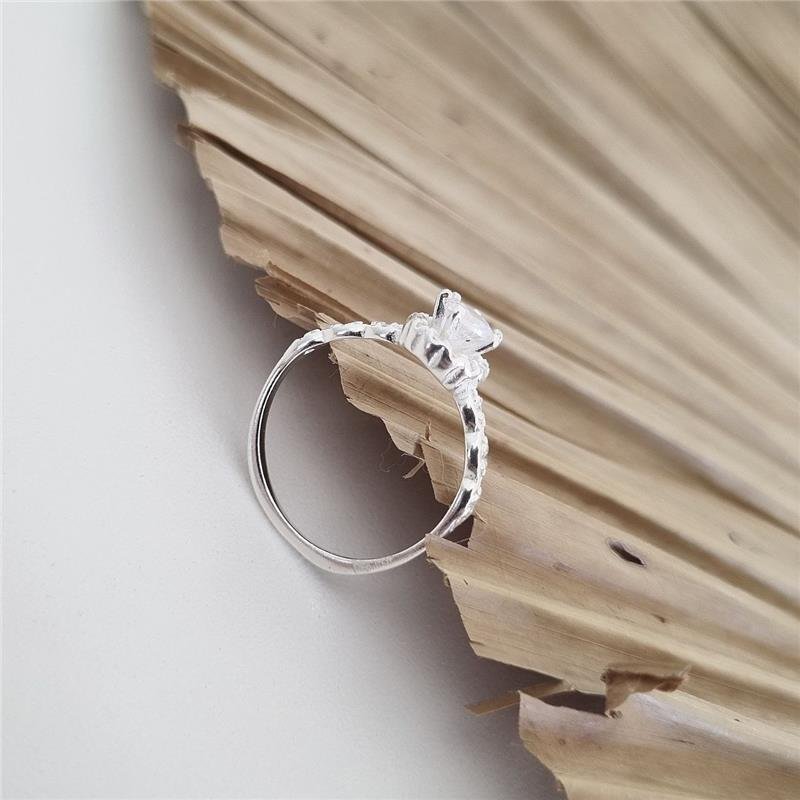 ANEL PRATA 925 SOLITÁRIO CÍRCULO CRAVEJADO E LATERAIS