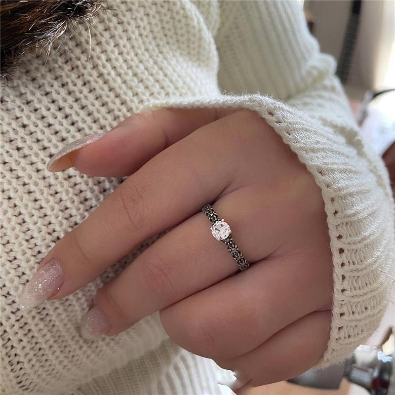 ANEL PRATA 925 SOLITÁRIO COM FLORES CRAVEJADAS