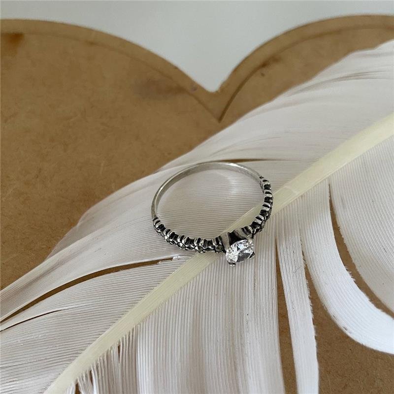 ANEL PRATA 925 SOLITÁRIO COM FLORES CRAVEJADAS