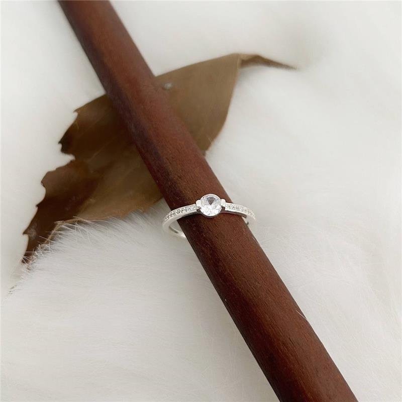 ANEL PRATA 925 SOLITÁRIO COM ZIRCÔNIAS