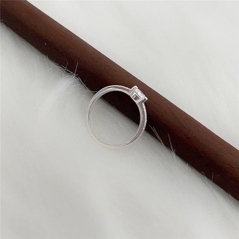 ANEL PRATA 925 SOLITÁRIO COM ZIRCÔNIAS