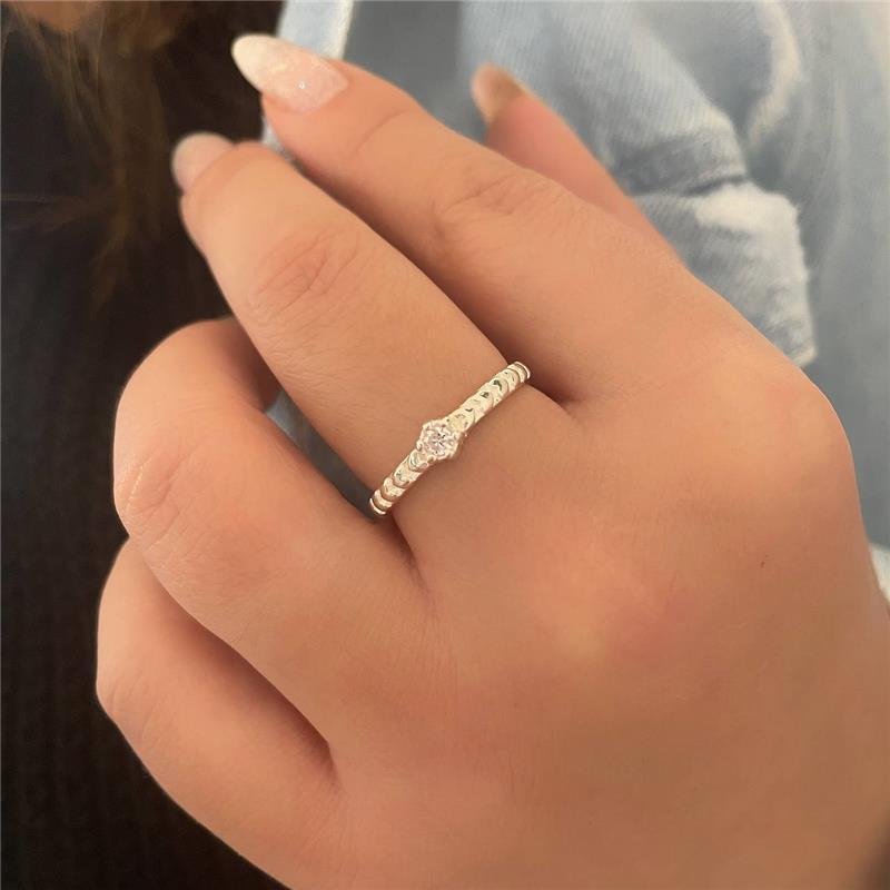 ANEL PRATA 925 SOLITÁRIO CORAÇÕES NA LATERAL