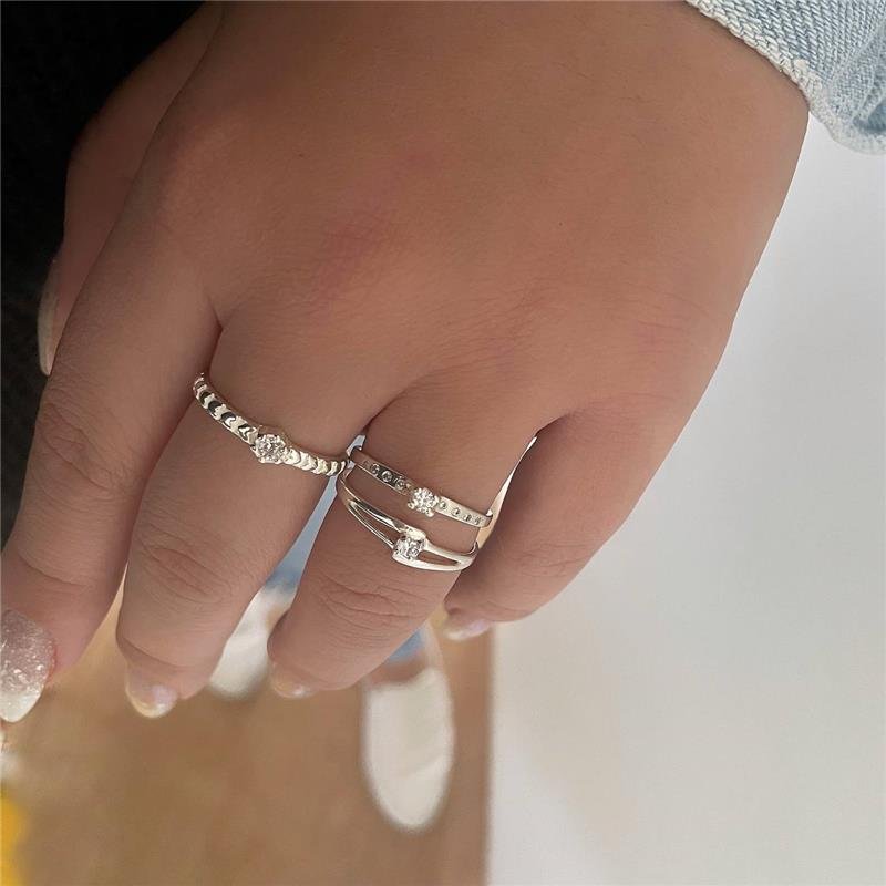 ANEL PRATA 925 SOLITÁRIO CORAÇÕES NA LATERAL