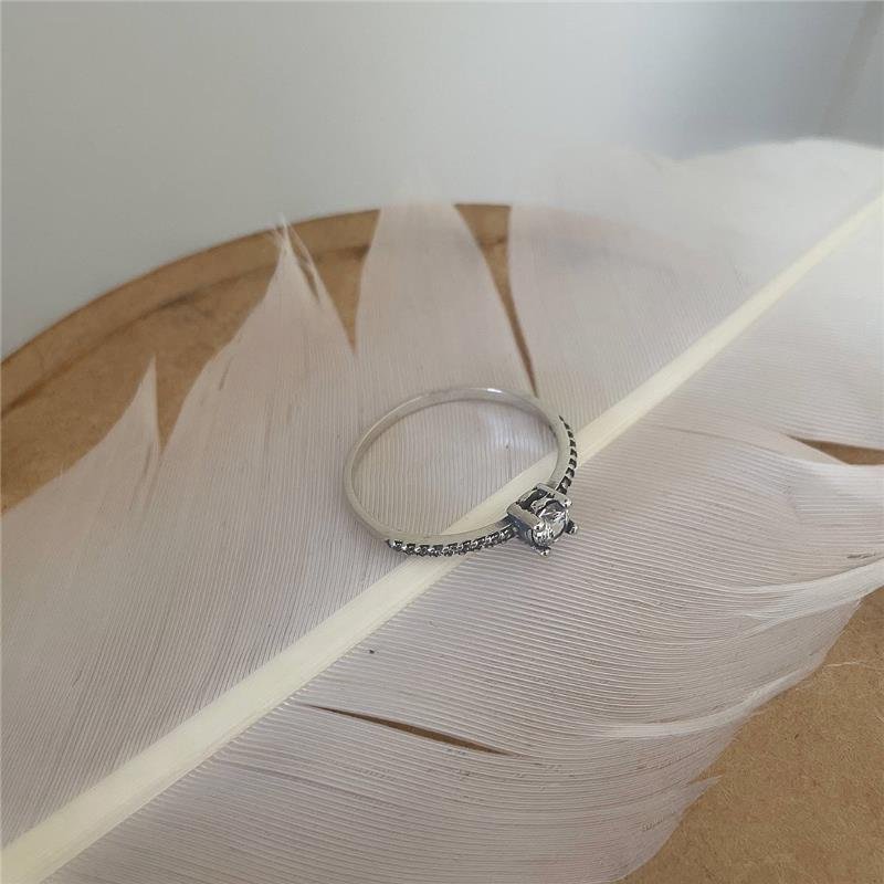 ANEL PRATA 925 SOLITÁRIO CRAVEJADO COM ZIRCÔNIA