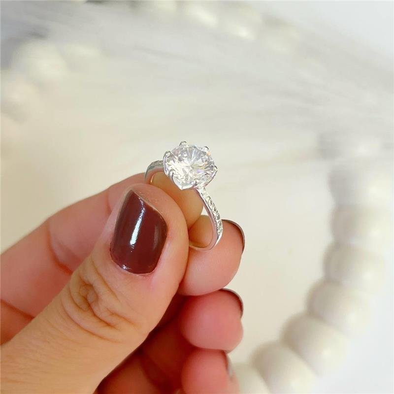 ANEL PRATA 925 SOLITÁRIO GRANDE ZIRCÔNIA E MICROZIRCÔNIAS CRAVEJADAS