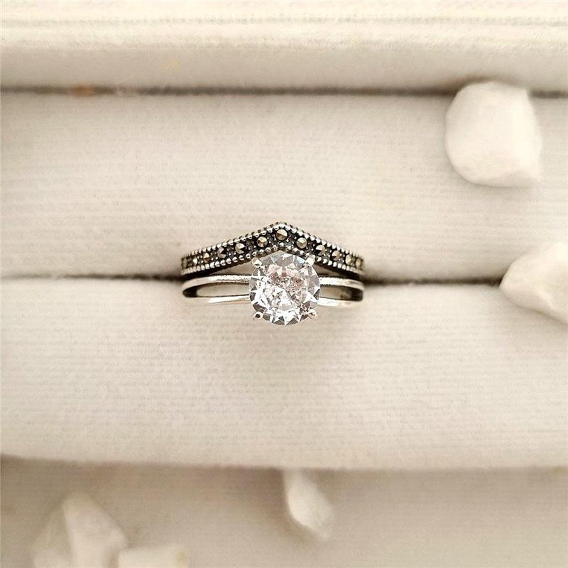 ANEL PRATA 925 SOLITÁRIO INFINITO COM BICO CRAVEJADO