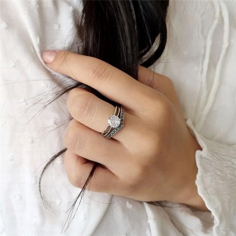 ANEL PRATA 925 SOLITÁRIO INFINITO COM BICO CRAVEJADO